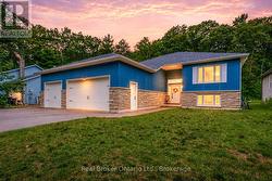 204 GOLF COURSE ROAD Wasaga Beach, ON L9Z 1S6