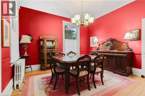 136 Blair Road, Cambridge, ON - Indoor Photo Showing Dining Room