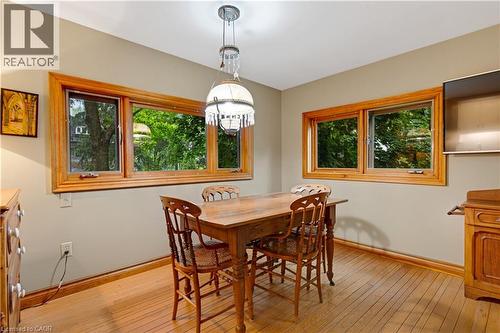 136 Blair Road, Cambridge, ON - Indoor Photo Showing Dining Room