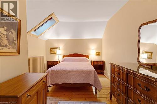 136 Blair Road, Cambridge, ON - Indoor Photo Showing Bedroom