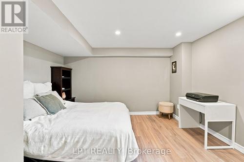 2628 Westshore Crescent, Severn, ON - Indoor Photo Showing Bedroom