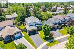 72 BEARDMORE CRESCENT  Halton Hills, ON L7J 2Z1