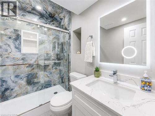 233 Red Clover Court, Kitchener, ON - Indoor Photo Showing Bathroom