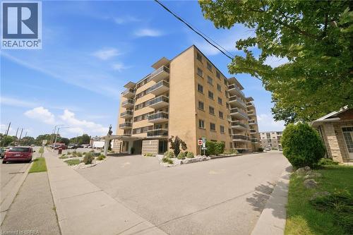 87 ST GEORGE Street Unit# 304  Brantford, ON N3R 1V5