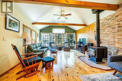 50 Long Island, Otonabee-South Monaghan, ON - Indoor
