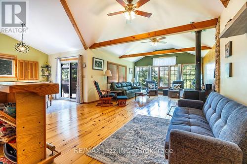 50 Long Island, Otonabee-South Monaghan, ON - Indoor