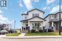 238 Dubois CRESCENT  Saskatoon, SK S7V 0R3