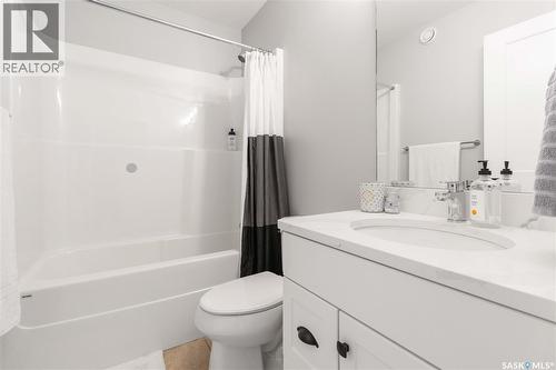 238 Dubois Crescent, Saskatoon, SK - Indoor Photo Showing Bathroom