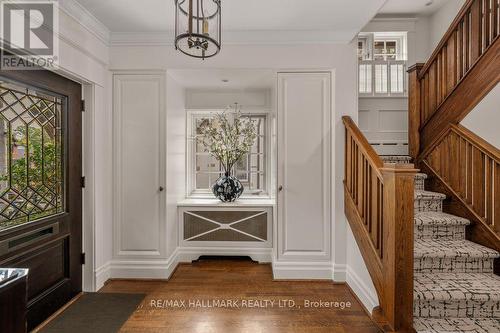 14 Pine Crescent, Toronto, ON - Indoor Photo Showing Other Room