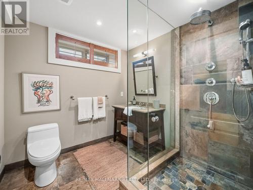 14 Pine Crescent, Toronto, ON - Indoor Photo Showing Bathroom