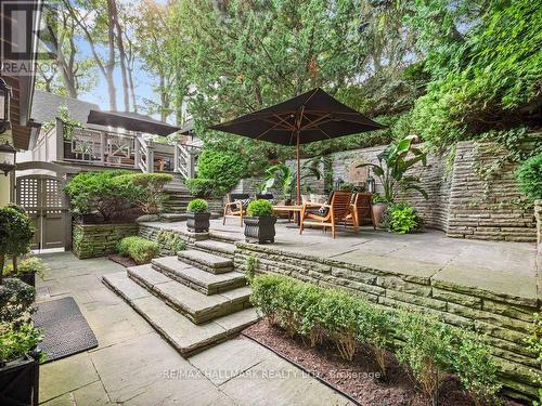 14 Pine Crescent, Toronto, ON - Outdoor