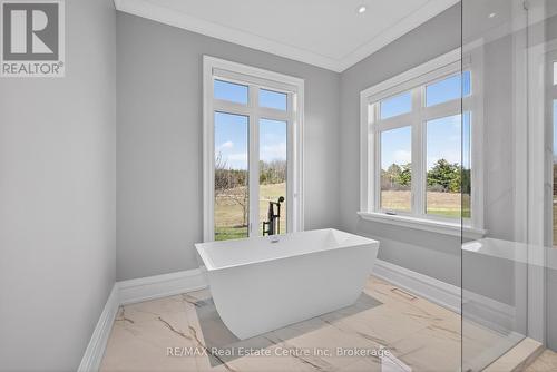7645 Maltby Road E, Puslinch, ON - Indoor
