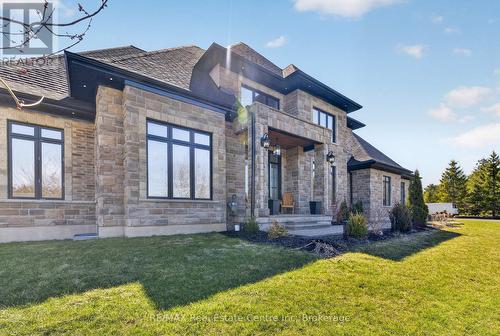 7645 Maltby Road E, Puslinch, ON - Outdoor