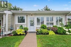 82 SZOLLOSY Circle  Hamilton, ON L9B 1T8