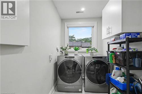 82 Szollosy Circle, Hamilton, ON - Indoor Photo Showing Laundry Room