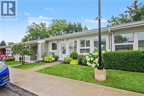82 Szollosy Circle, Hamilton, ON - Outdoor