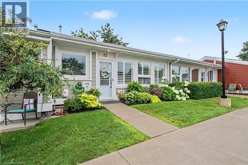 82 Szollosy Circle, Hamilton, ON - Outdoor With Facade