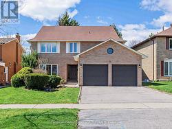 32 SADDLETREE DRIVE  Toronto, ON M2H 3L3