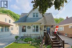 205 KATHLEEN AVENUE Sarnia, ON N7T 1E1