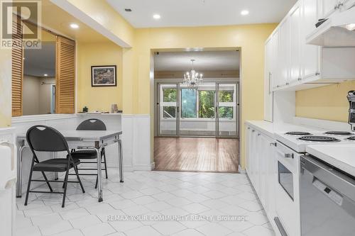 39 Cadillac Avenue, Toronto, ON - Indoor Photo Showing Kitchen