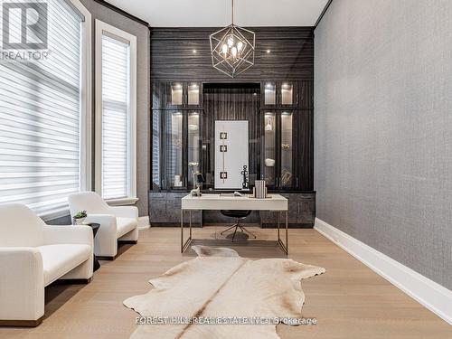 39 Rippleton Road, Toronto, ON - Indoor Photo Showing Other Room