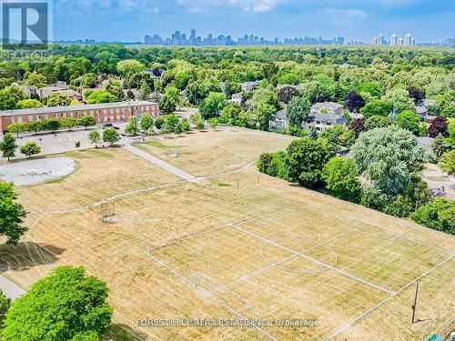 39 Rippleton Road, Toronto, ON - Outdoor With View
