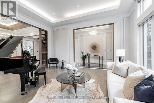 49 Ravenscroft Circle, Toronto, ON - Indoor Photo Showing Living Room
