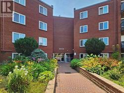 202A - 2044 ARROWSMITH DRIVE Ottawa, ON K1J 7V8