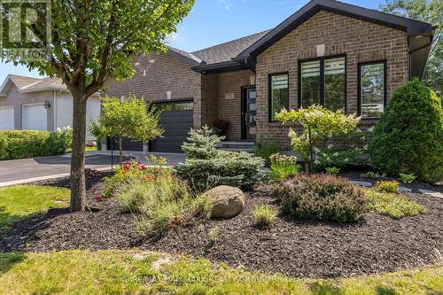 1832 Springridge Drive, Ottawa, ON - Outdoor