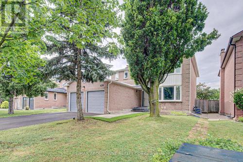 426 PARKLANE ROAD , Oakville, Ontario L6H 4J5 2