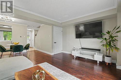 148 Carter Crescent, Cambridge, ON - Indoor Photo Showing Living Room