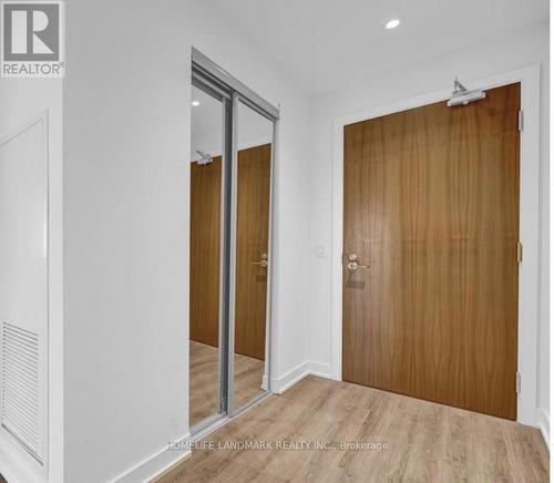 3012 - 1928 LAKE SHORE BOULEVARD W , Toronto, Ontario M6S 1A1 4