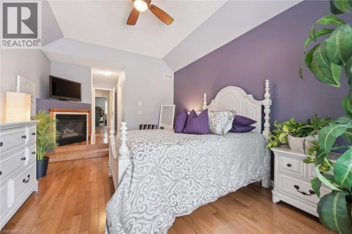 199 Saginaw Parkway Unit# 15, Cambridge, ON - Indoor Photo Showing Bedroom