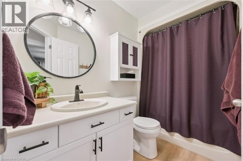 199 Saginaw Parkway Unit# 15, Cambridge, ON - Indoor Photo Showing Bathroom