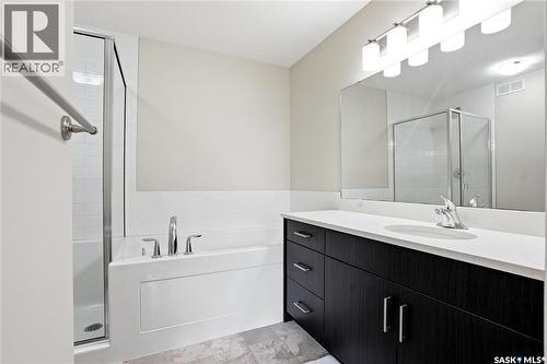 127 315 Dickson Crescent, Saskatoon, SK - Indoor Photo Showing Bathroom