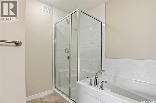127 315 Dickson Crescent, Saskatoon, SK - Indoor Photo Showing Bathroom