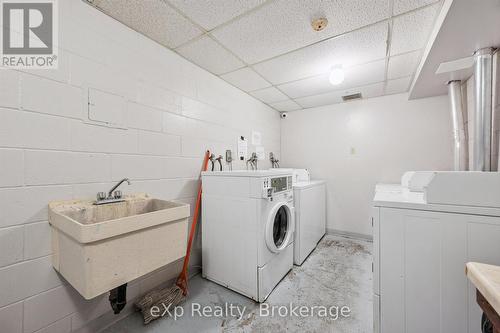 404 - 65 Silvercreek Parkway N, Guelph (Junction/Onward Willow), ON - Indoor Photo Showing Laundry Room