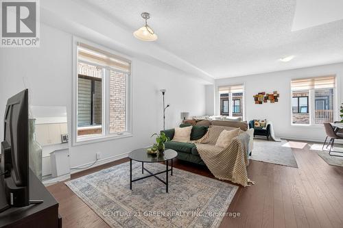1444 Savoline Boulevard, Milton, ON - Indoor Photo Showing Living Room