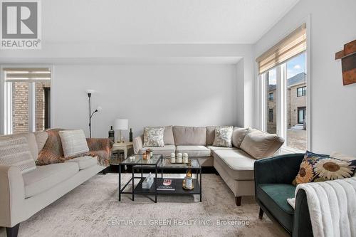 1444 Savoline Boulevard, Milton, ON - Indoor Photo Showing Living Room