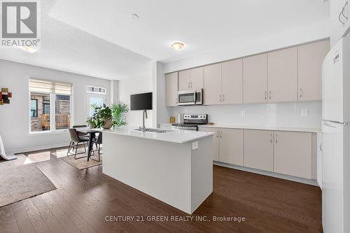 1444 Savoline Boulevard, Milton, ON - Indoor Photo Showing Kitchen
