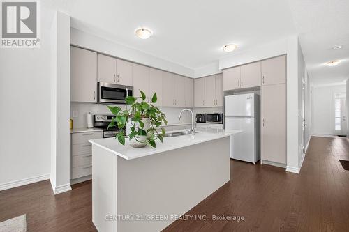 1444 Savoline Boulevard, Milton, ON - Indoor Photo Showing Kitchen