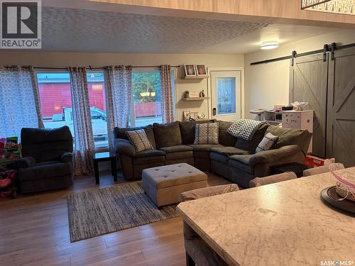 939 7Th Street, Humboldt, SK - Indoor Photo Showing Living Room