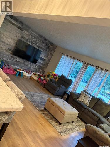 939 7Th Street, Humboldt, SK - Indoor Photo Showing Living Room