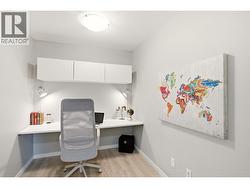 Huge Den/Office - 