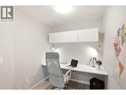 Huge Den/Office - 