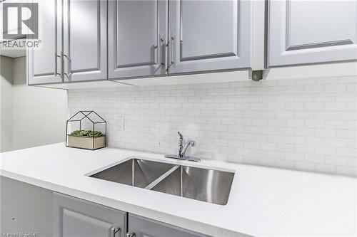 15 Spiers Crescent, Cambridge, ON - Indoor Photo Showing Kitchen With Double Sink