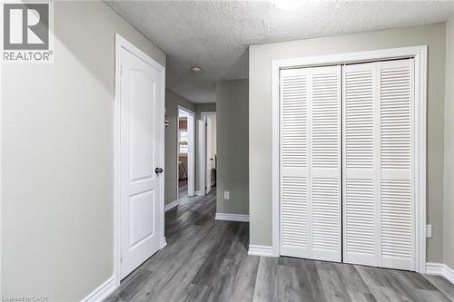 15 Spiers Crescent, Cambridge, ON - Indoor Photo Showing Other Room