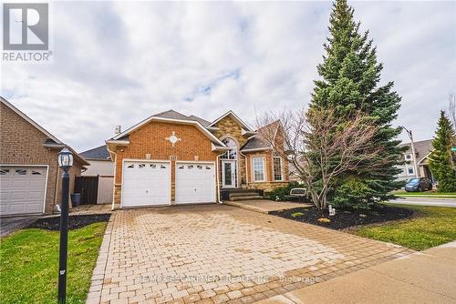 137 Pinehill Drive, Hamilton, ON - Outdoor With Facade