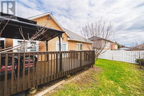 137 Pinehill Drive, Hamilton, ON - Outdoor