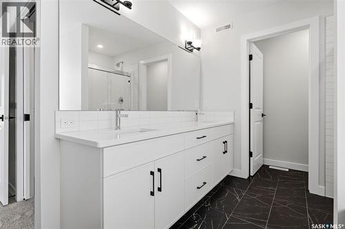 3148 Favel Drive, Regina, SK - Indoor Photo Showing Bathroom